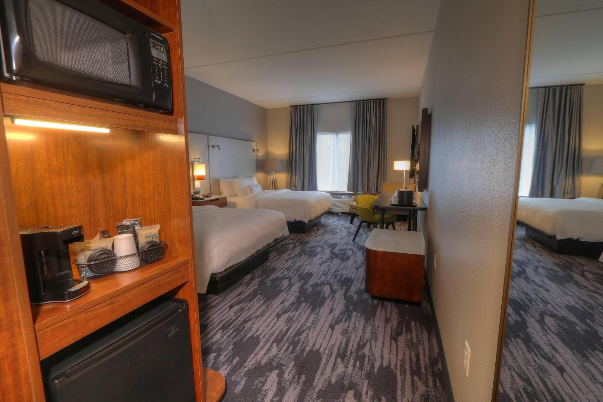 Fairfield Inn & Suites By Marriott Gatlinburg Downtown Exteriör bild