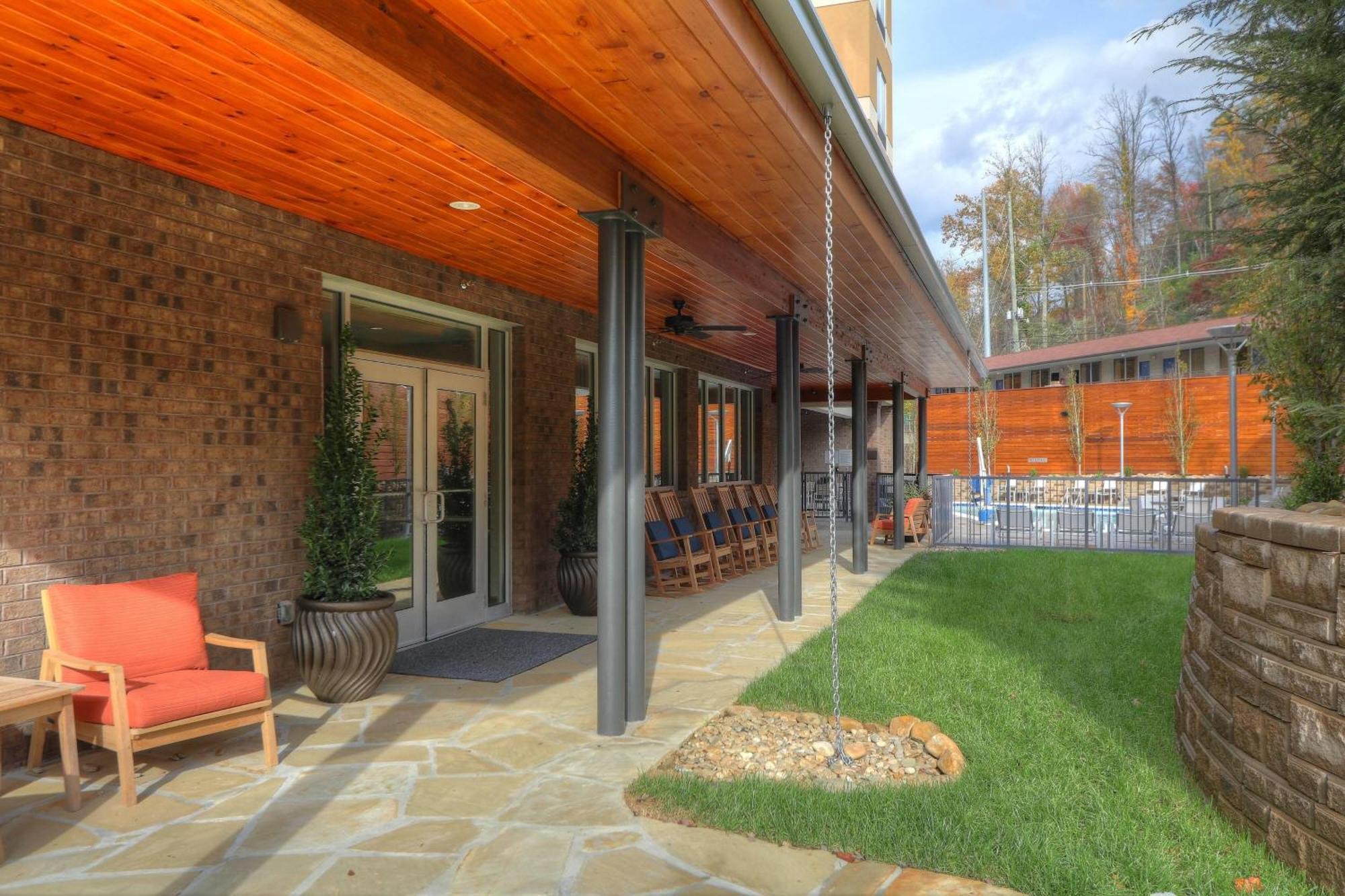 Fairfield Inn & Suites By Marriott Gatlinburg Downtown Exteriör bild
