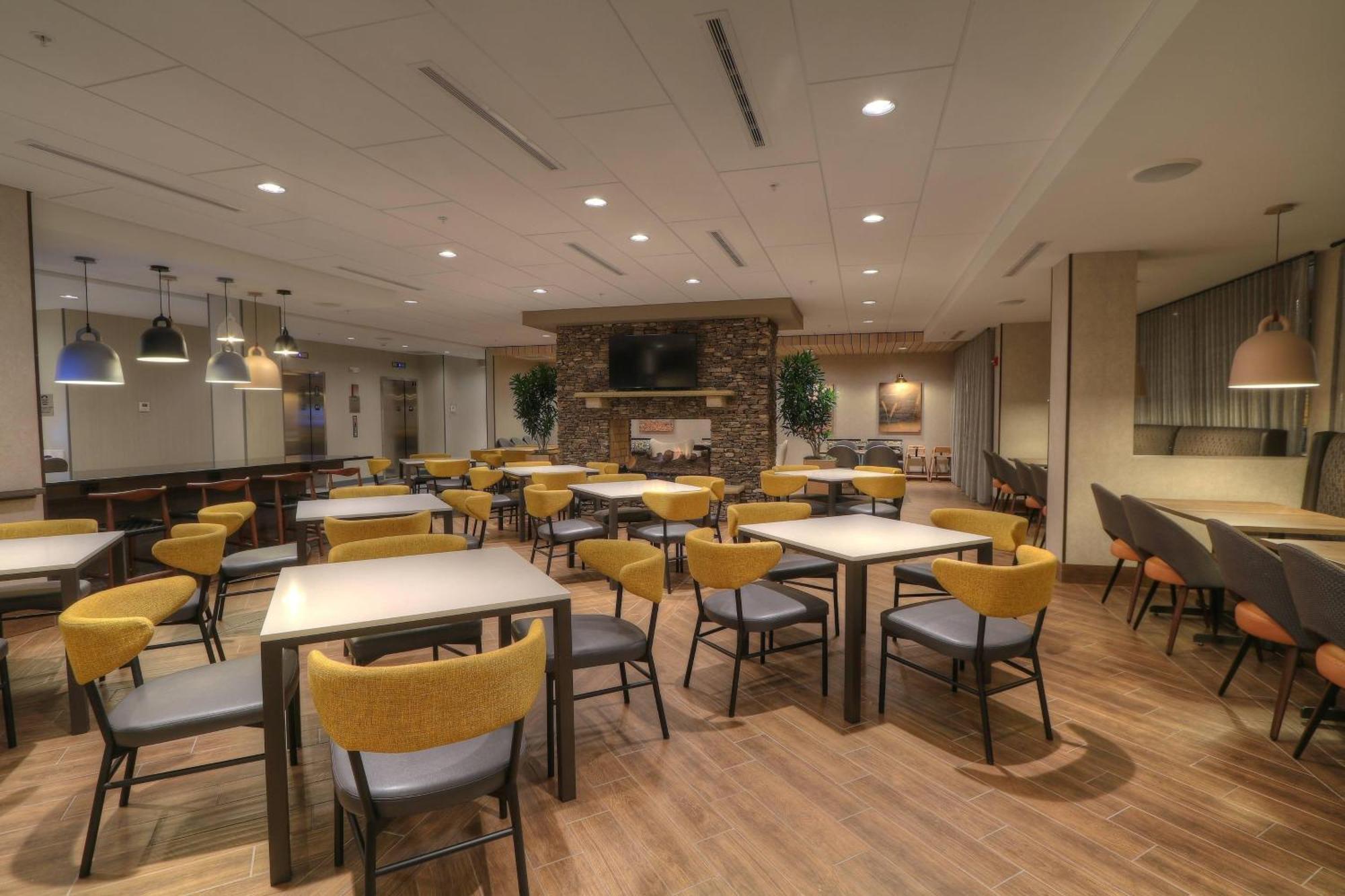 Fairfield Inn & Suites By Marriott Gatlinburg Downtown Exteriör bild