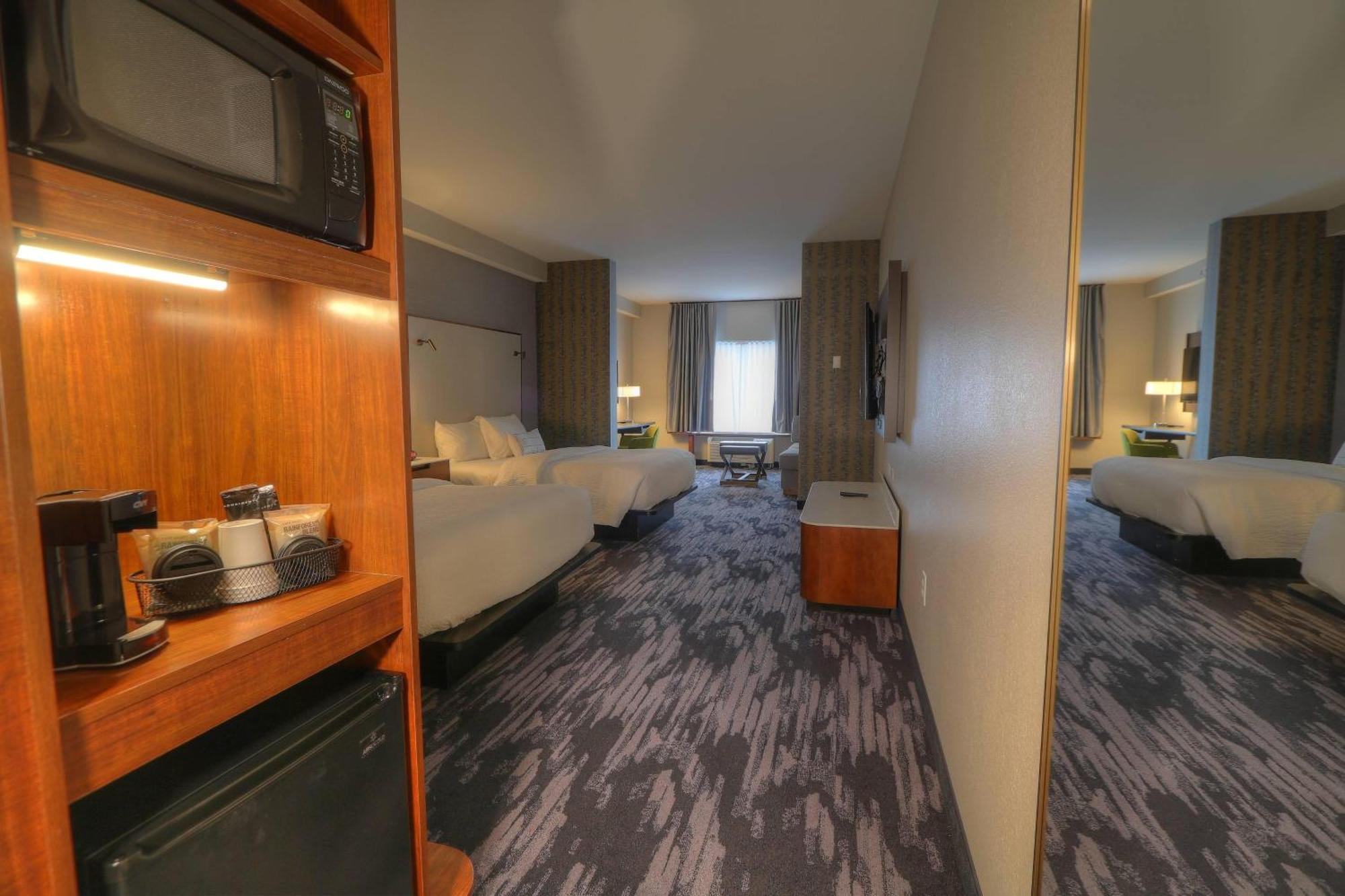 Fairfield Inn & Suites By Marriott Gatlinburg Downtown Exteriör bild
