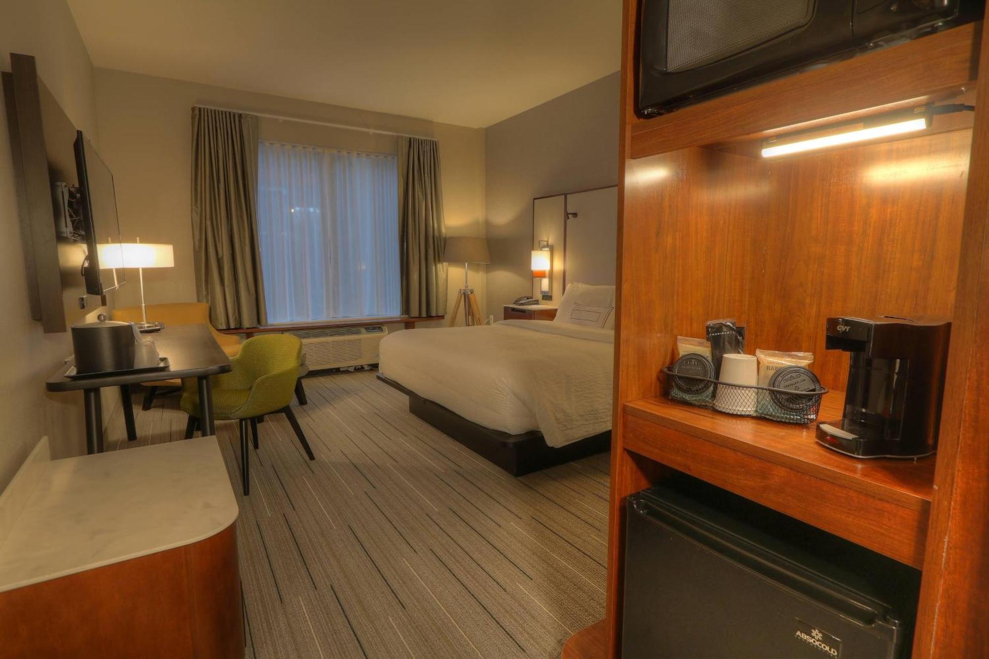 Fairfield Inn & Suites By Marriott Gatlinburg Downtown Exteriör bild